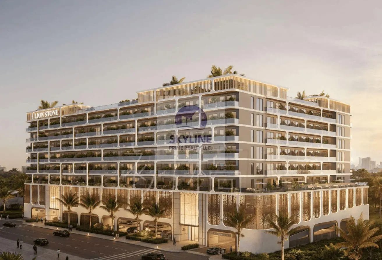 Distress Deal | Fully Furnished | Prime Location