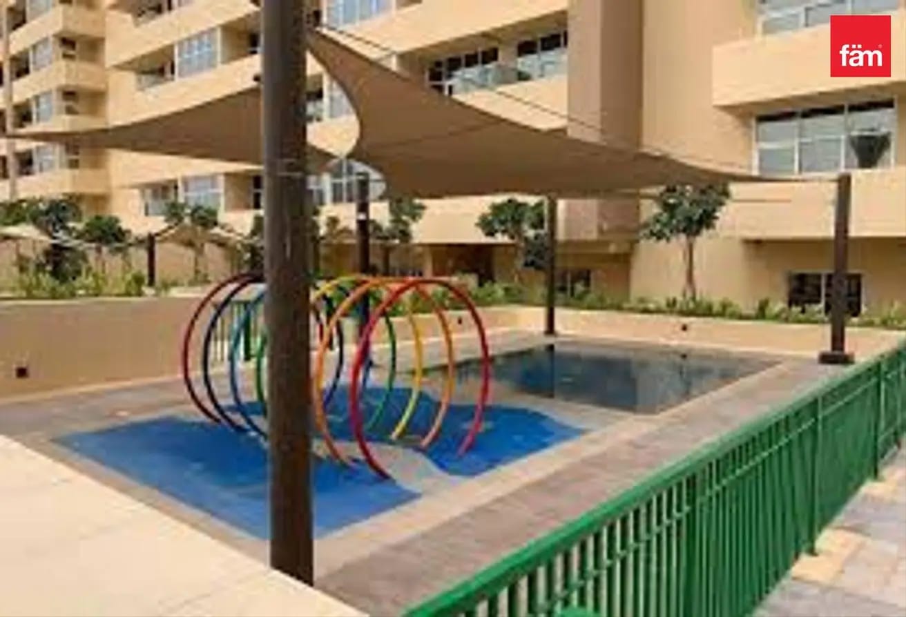 Furnished I Vacating Soon I High Floor