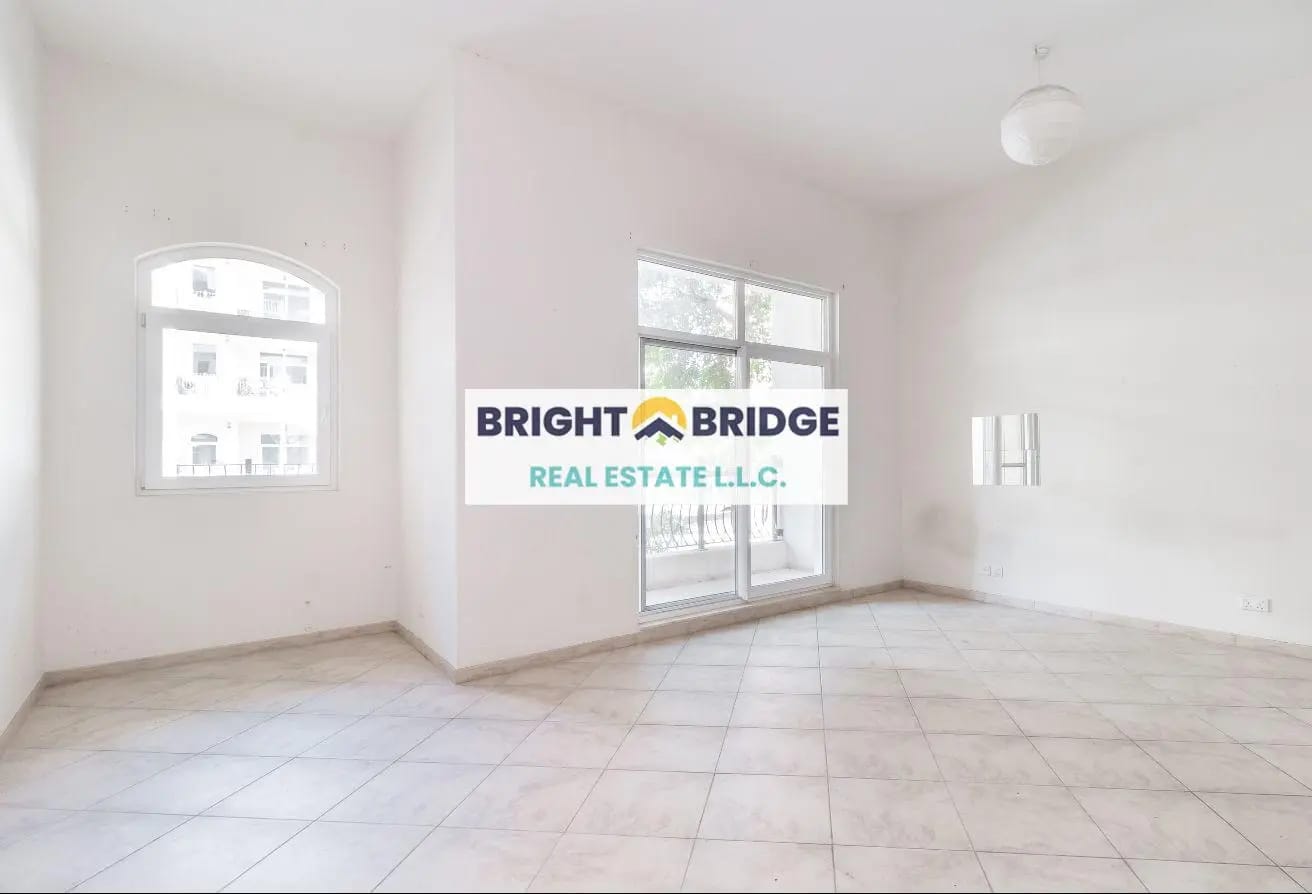 Vacant | Spacious | Community View | Exclusive