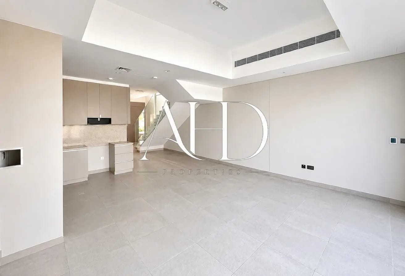 Single Row | Garden & Park Views | Open Layout