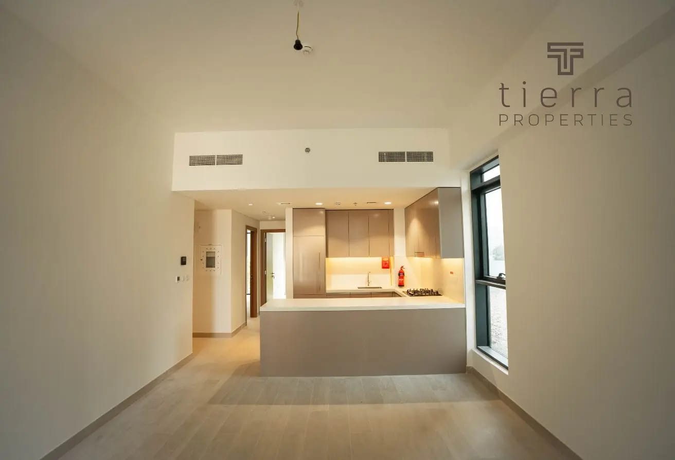 Spacious 2BR | Spacious | 2 Cheques