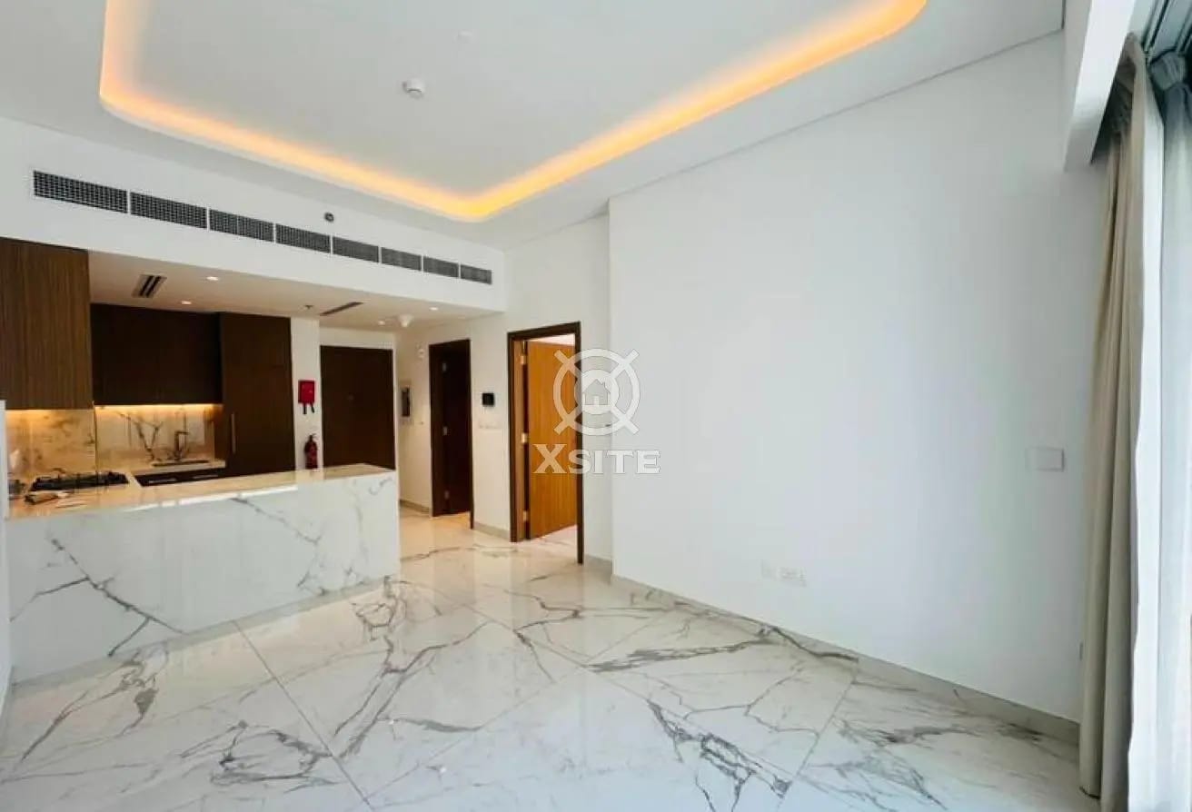 Spacious Layout |Equipped Kitchen|Ready to Move