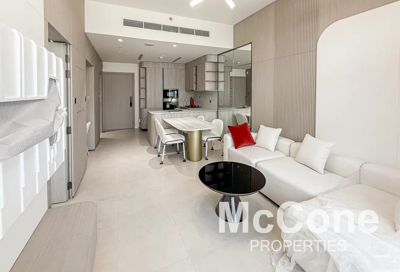 Brand New | Modern | Flashy Finishes