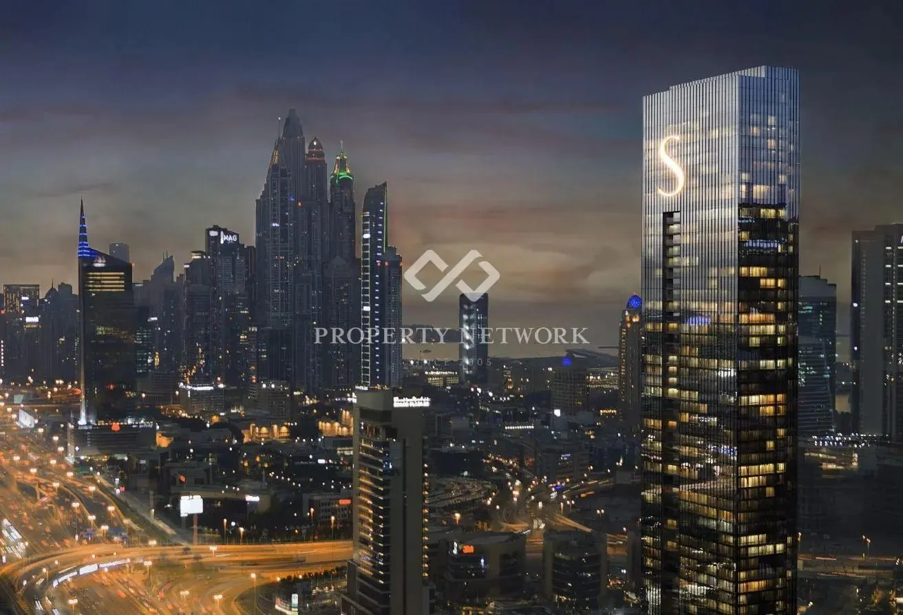 Rare Full-Floor Penthouse | 360° Panoramic Views