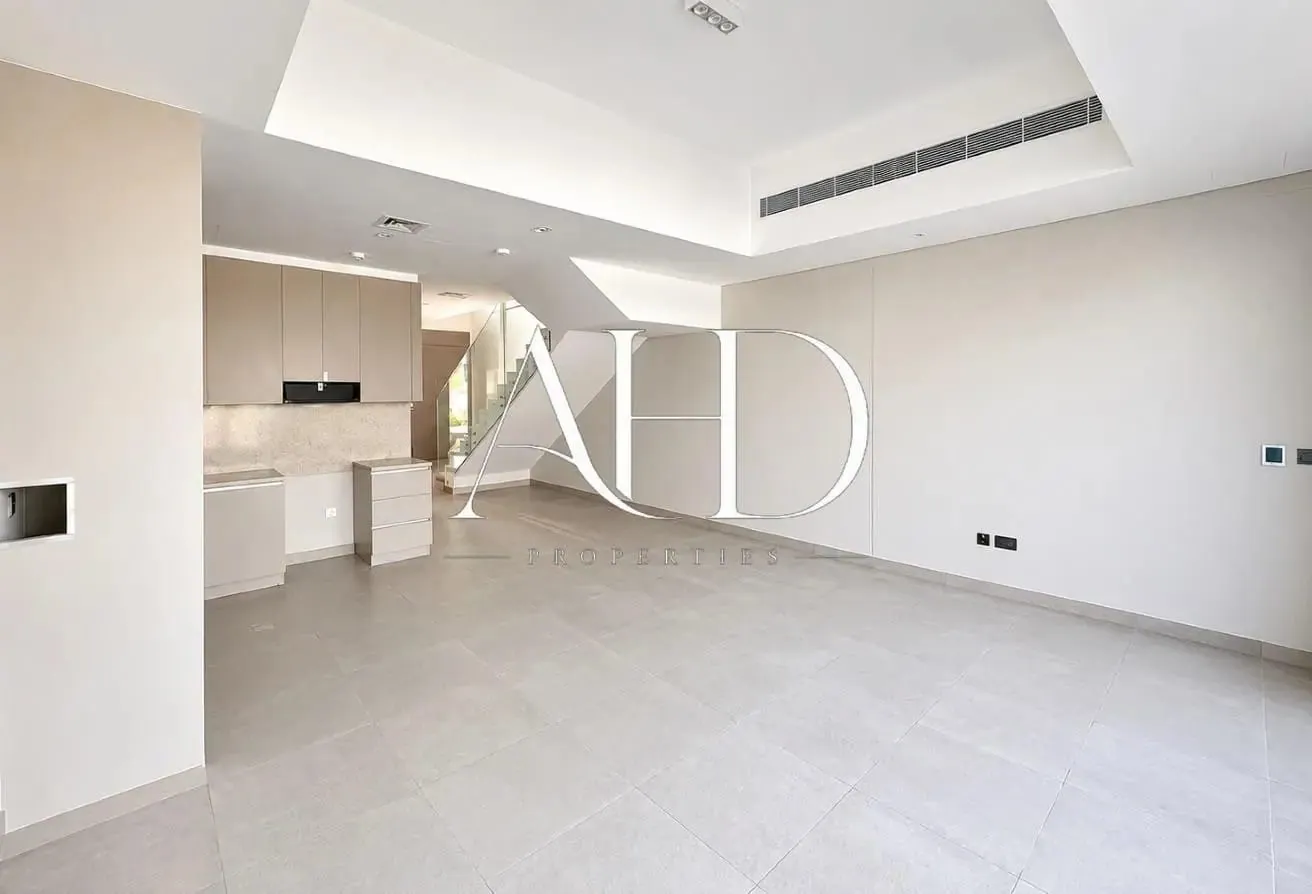 Single Row | Garden & Park Views | Open Layout