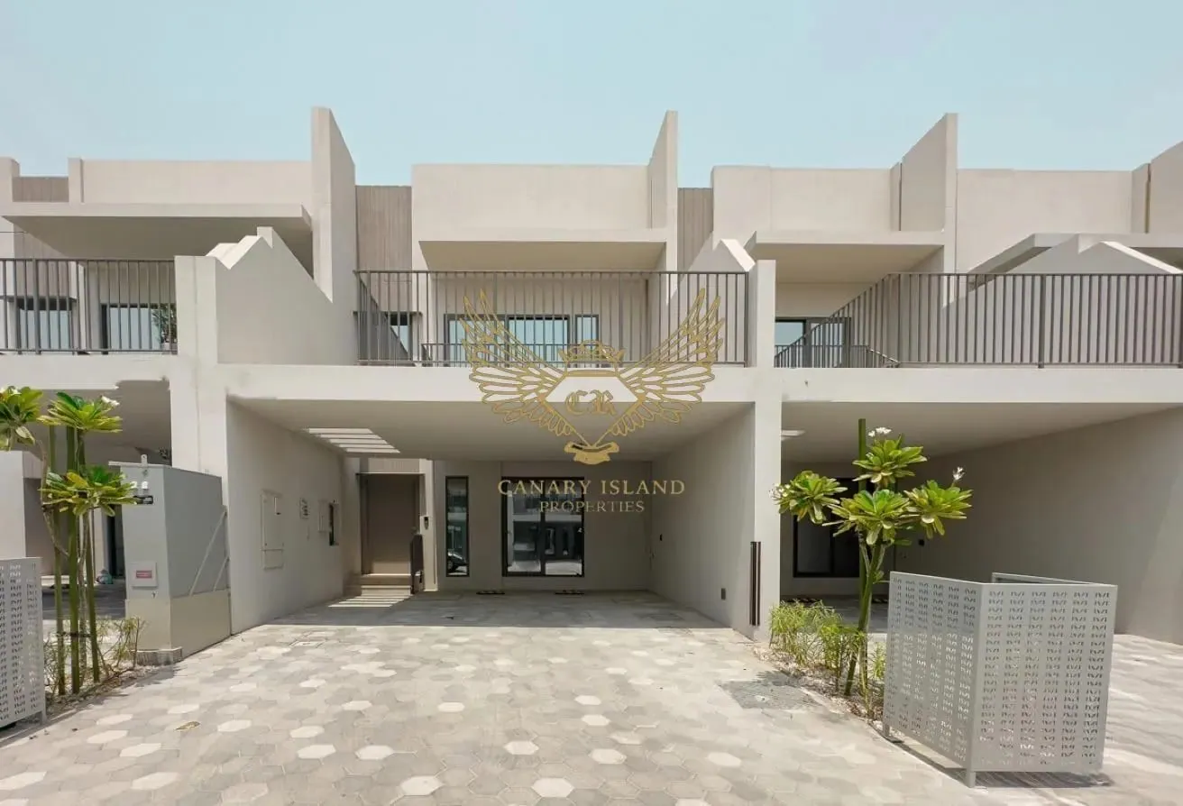 PRIME LOCATION | 2 BED + STUDY | MIDDLE UNIT