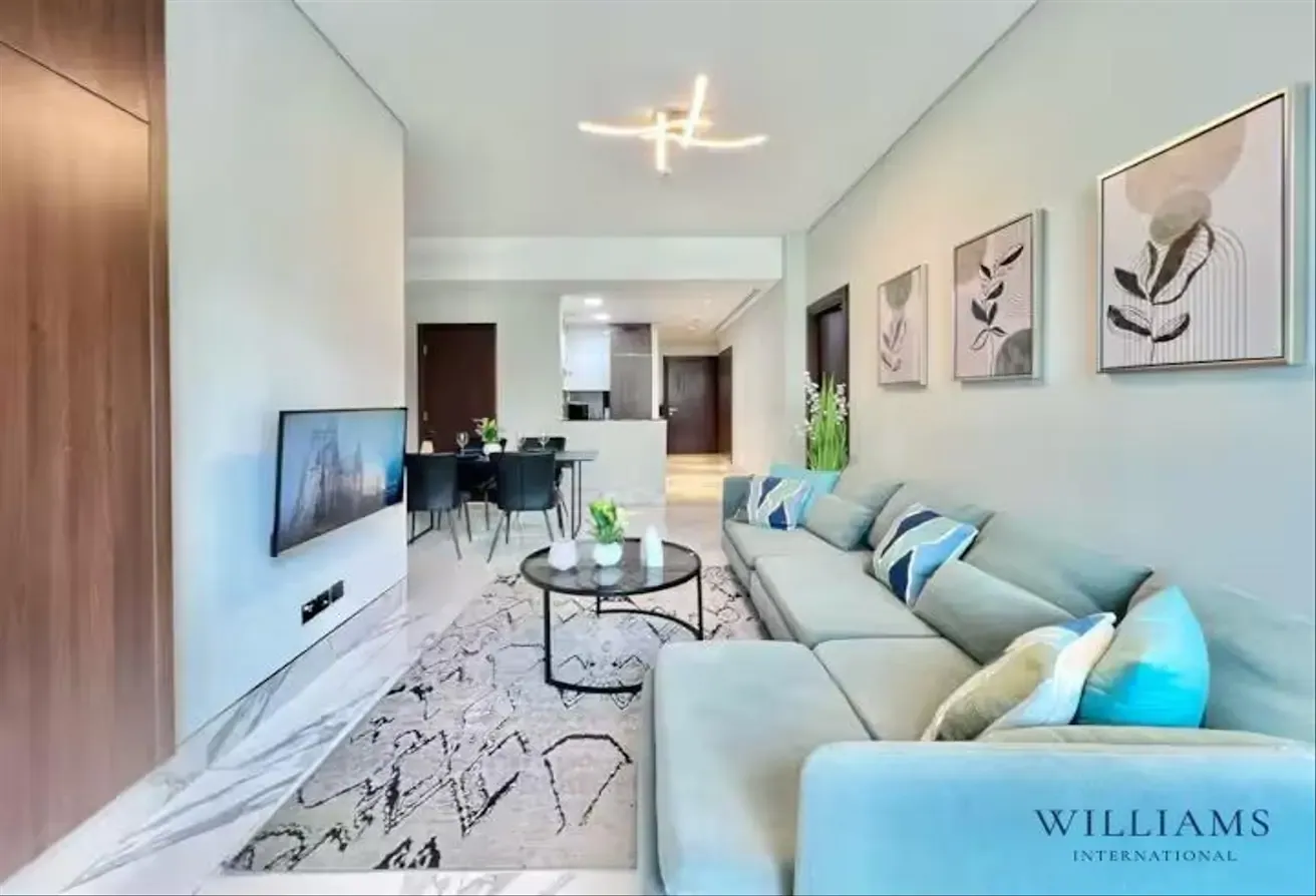 FULLY FURNISHED | VACANT | CANAL VIEW