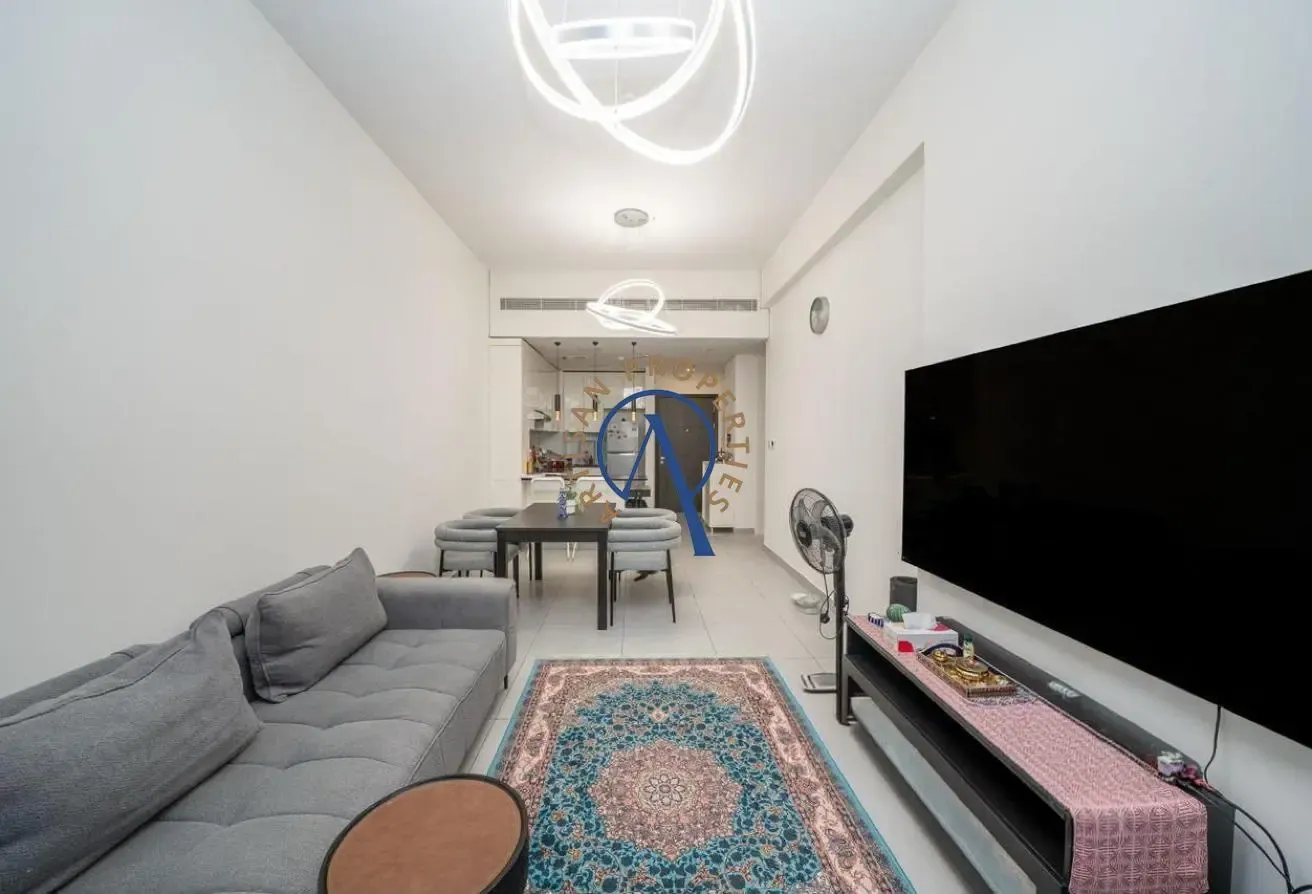 FULLY FURNISHED | STORE ROOM | READY TO MOVE IN