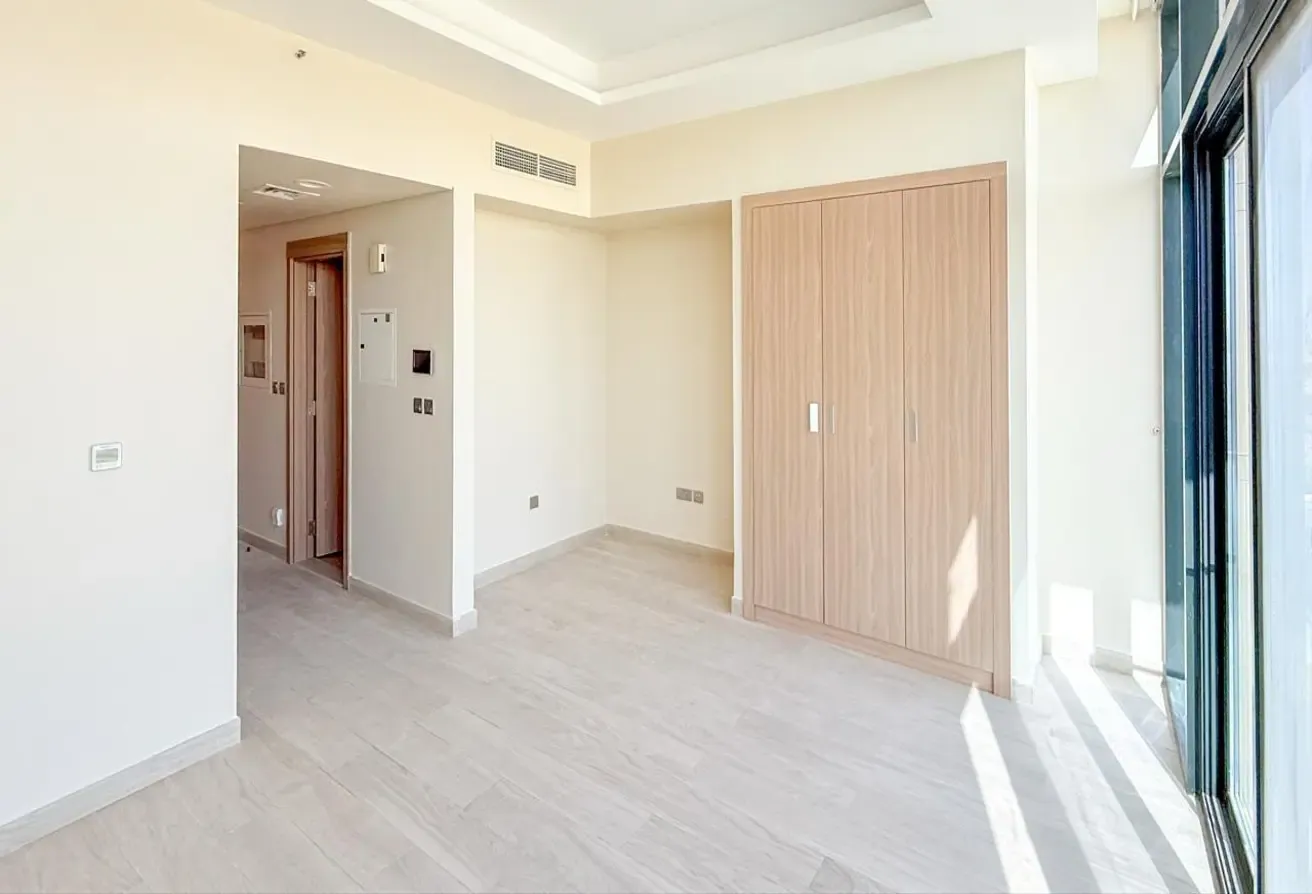 High Floor | Tenanted Unit | Good Condition