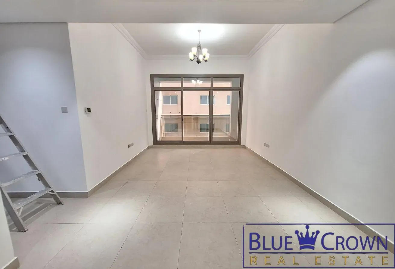 Specious Layout: prime location: 2BHk Near Metro