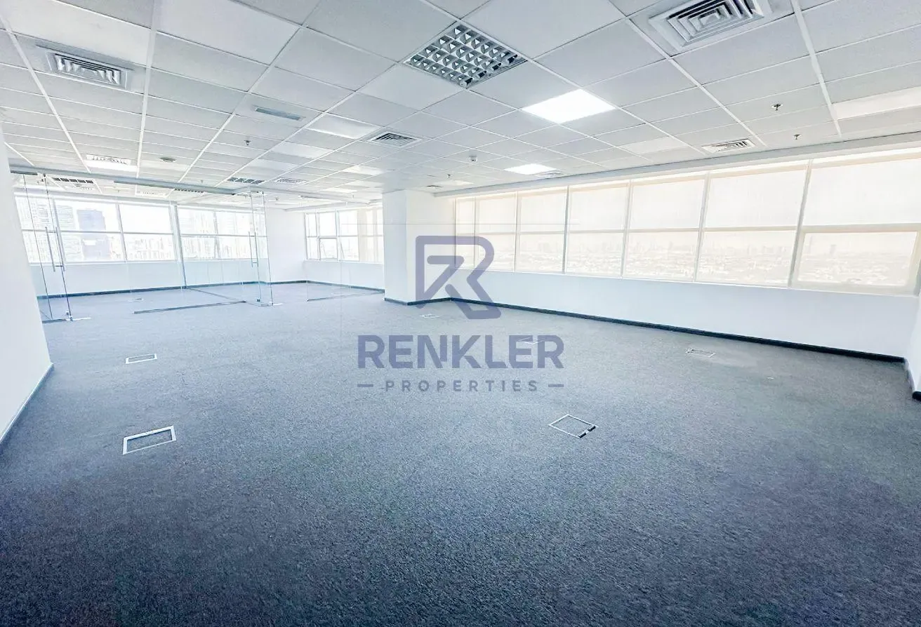 Partitioned | Fitted | Grade A | Close To Metro