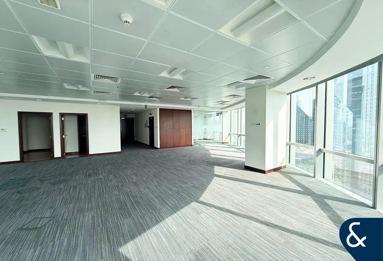 DIFC | Fitted | Burj Khalifa Views