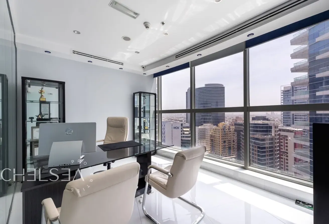 FITTED OFFICE | VACANT SOON | SPECIALIST